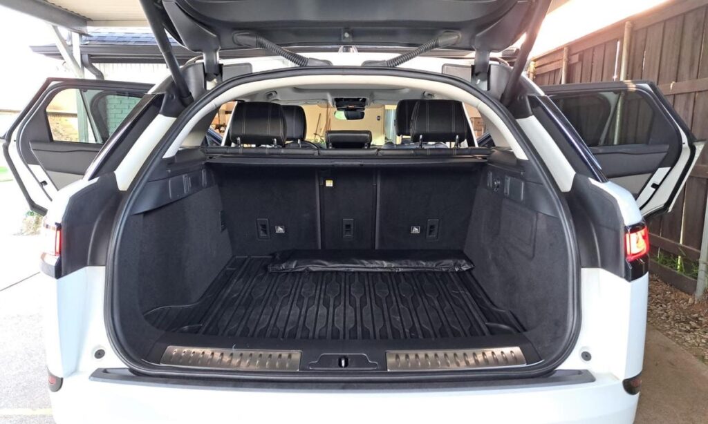 DvL01x85S_SYngPBIkzKEw.1242x745